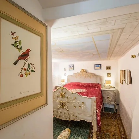 Curtatone Apartment *