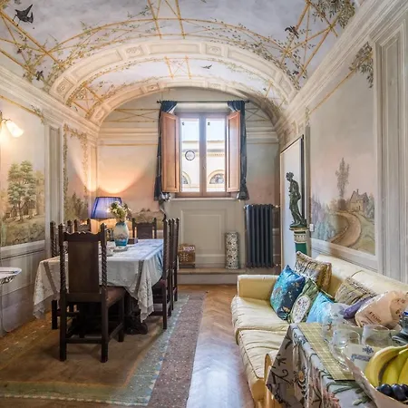 Апартаменты Curtatone *